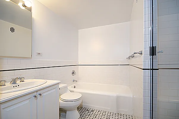 Rented by essential NEW YORK Real Estate | media 16