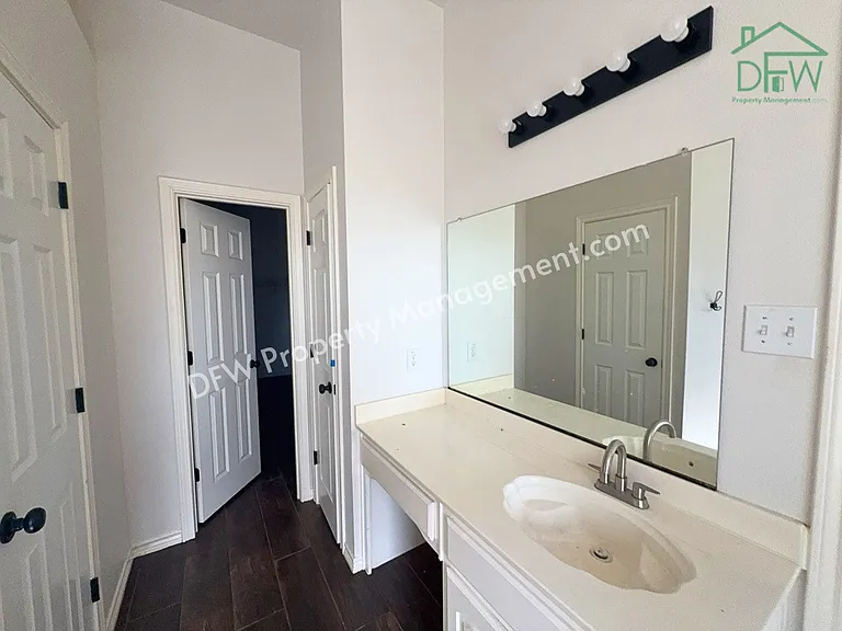 1541 Mountain Laurel Ln — Photo 9