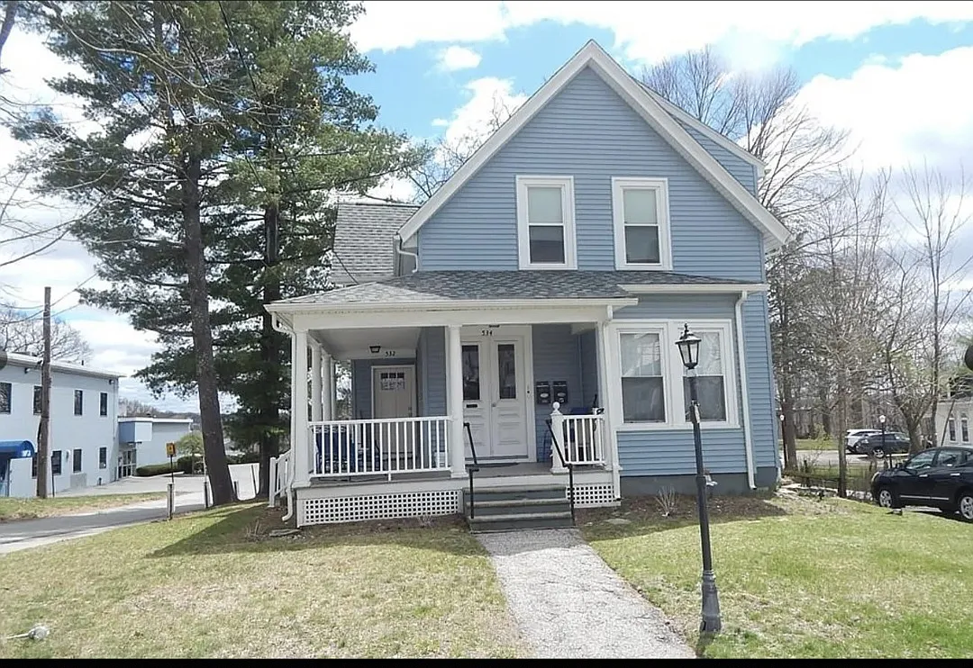 2 bed, 1057 sqft, $1,800 — Photo 1