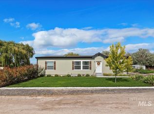 121 Sunset Dr N, Hagerman, ID 83332