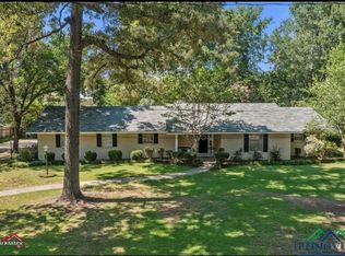 1400 Timberlane Dr, Carthage, TX 75633