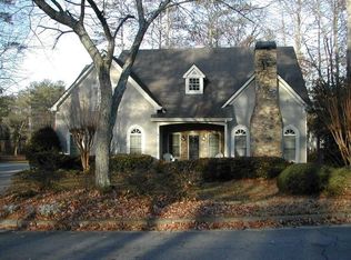 11560 Wildwood Springs Dr, Roswell, GA 30075