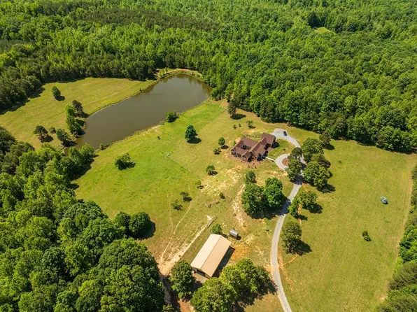 1116 Runaway Rd, Nathalie, VA 24577