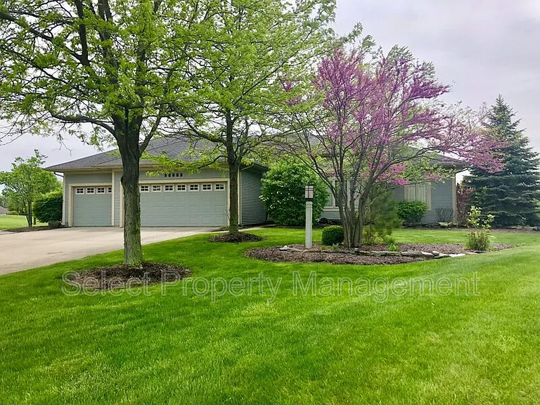 12134 Fairway Winds Ct — Photo 1