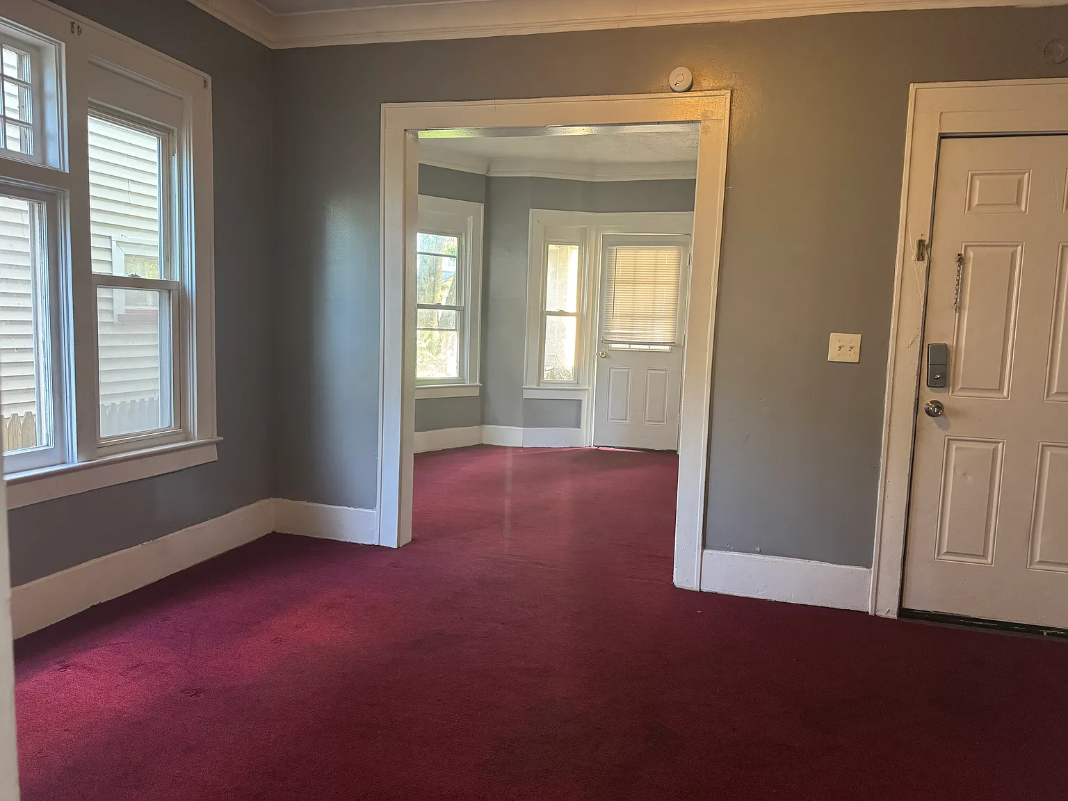 2 bed, 950 sqft, $1,100 — Photo 3