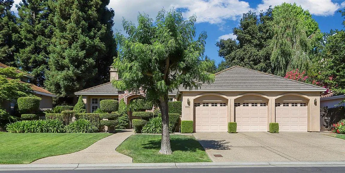 3916 Glen Abby Cir photo 1