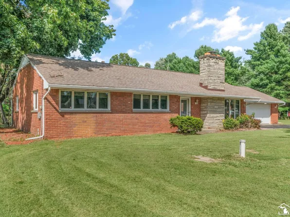 4210 Saint Anthony Rd, Temperance, MI 48182