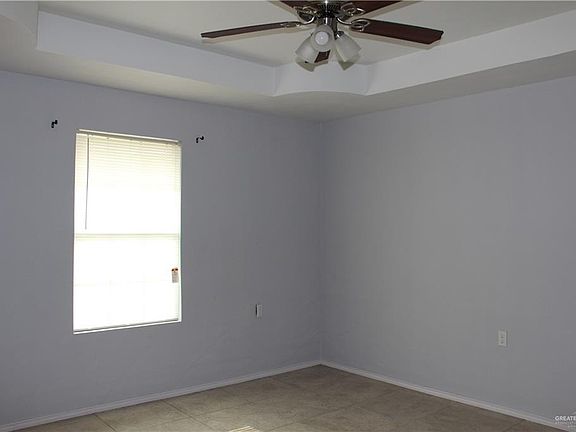 4th image of 7307 Katherine Dr
