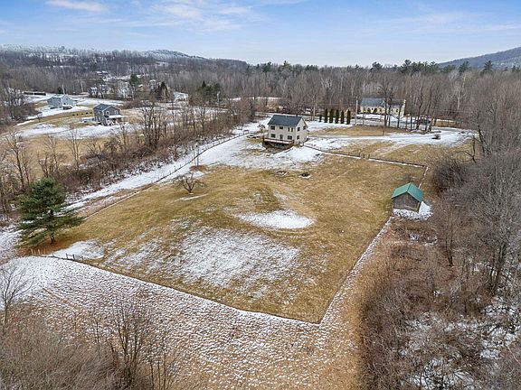 2nd image of 815 Hardscrabble Road