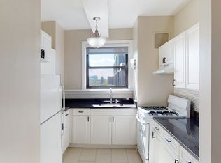 Windermere House, Chicago, IL 60637