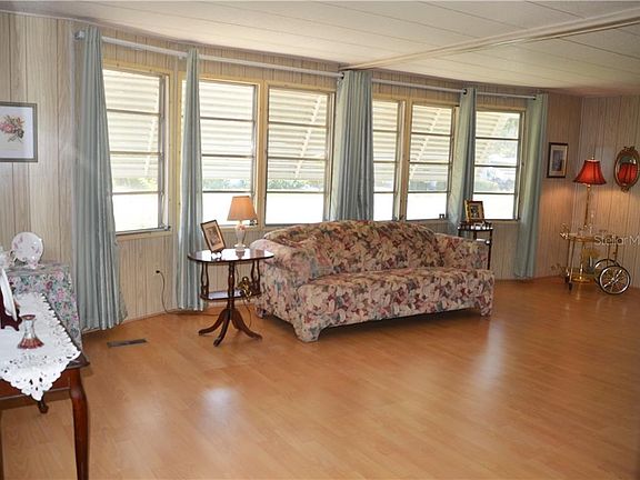 4th image of 310 Palo Verde Dr
