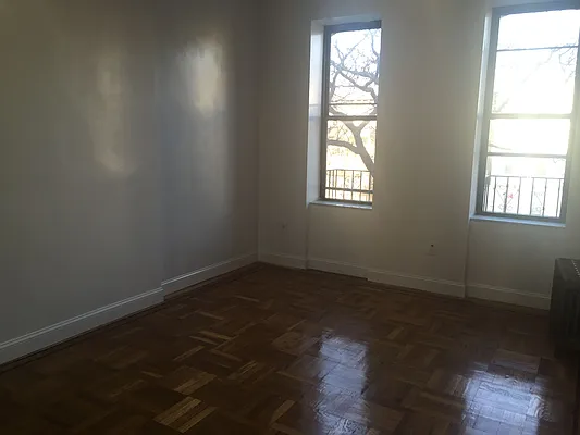 Rented by Sophie Bednarczyk | media 12