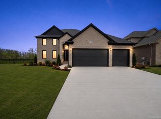 18790 Via Firenze, Macomb, MI 48044