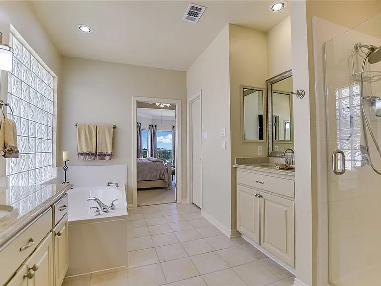 4545 Golf Vista Dr — Photo 11