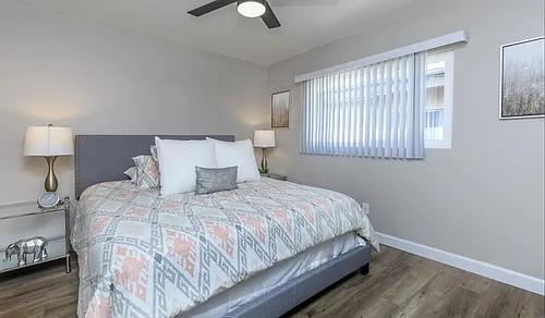 1123 E Elk Ave #8 Photo 1