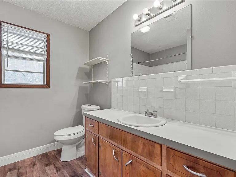312 W College Ave — Photo 11