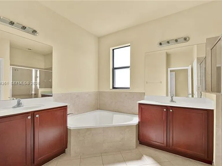 11924 SW 155th Ct #0 — Photo 14