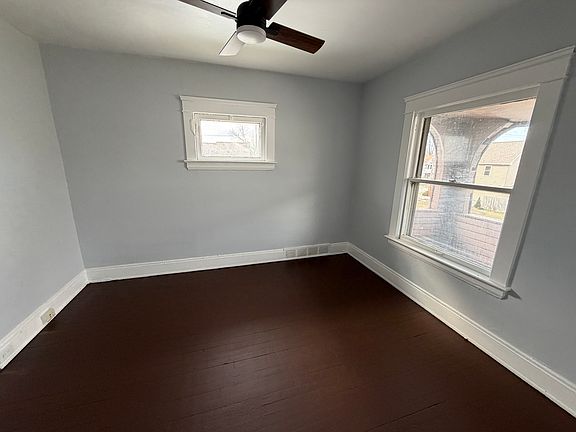 3rd image of 12614 Forest Ave Unit 2