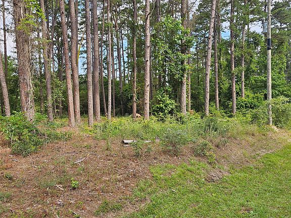 2nd image of Green Meadow Trl