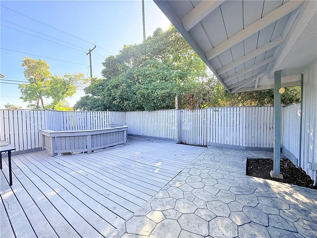 3 bed, 2.5 bath, 1500 sqft, $3,400 — Photo 4