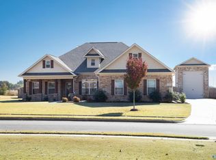 132 Twin Rivers Dr, Hazel Green, AL 35750