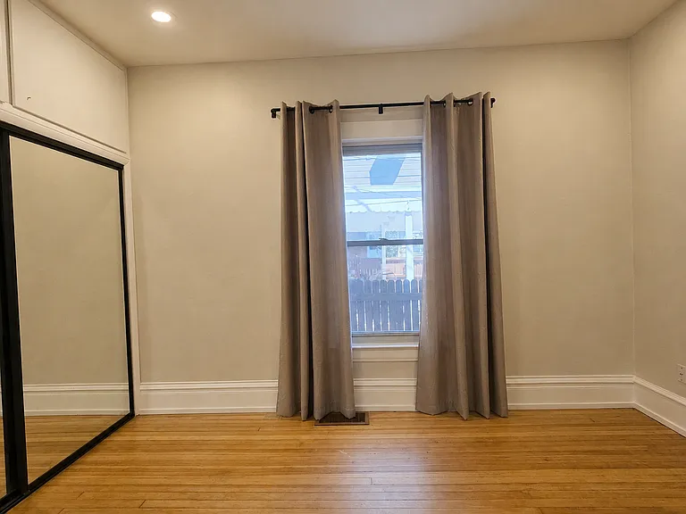 336 S Corona St — Photo 10