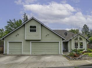 758 Capella Cir, Ashland, OR