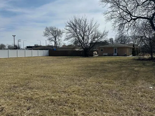 8010 S Oconto Ave, Bridgeview, IL 60455