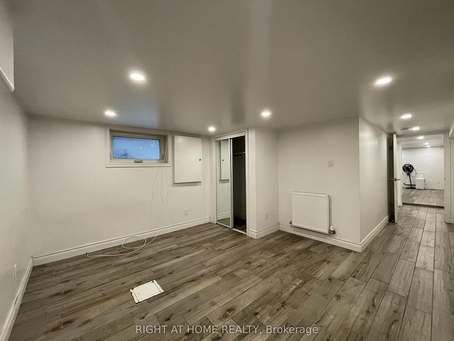 2 bed, $1,900 — Photo 2