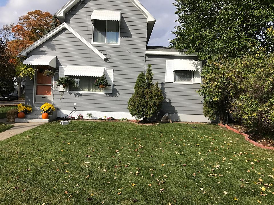 1st image of 945 Walker Ave NW