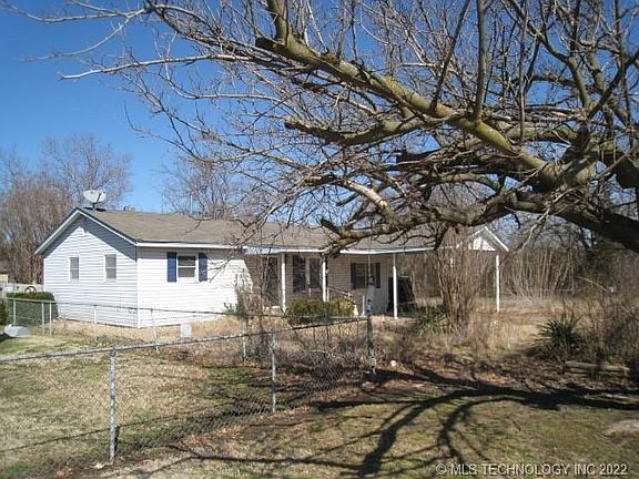 2nd image of 219 E Wells Blvd
