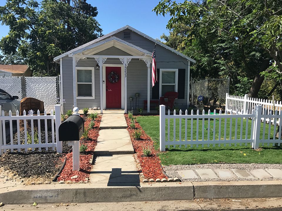 1st image of 35233 Acacia Ave