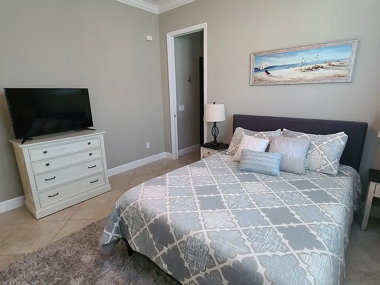 Isla Bella Cir — Photo 25