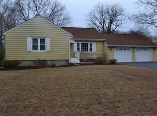 33 Harmon Rd, Glenville, NY 12302
