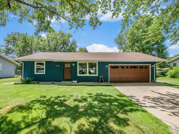 3656 Arbor St, Saint Joseph, MI 49085