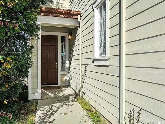 2nd image of 761 Bartlett Ave