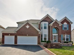 708 Porter Cir, Lindenhurst, IL 60046