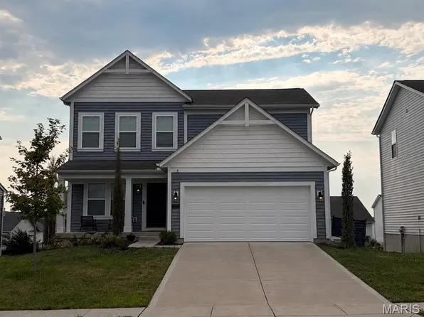 2211 Eagle River Dr, Saint Paul, MO 63366