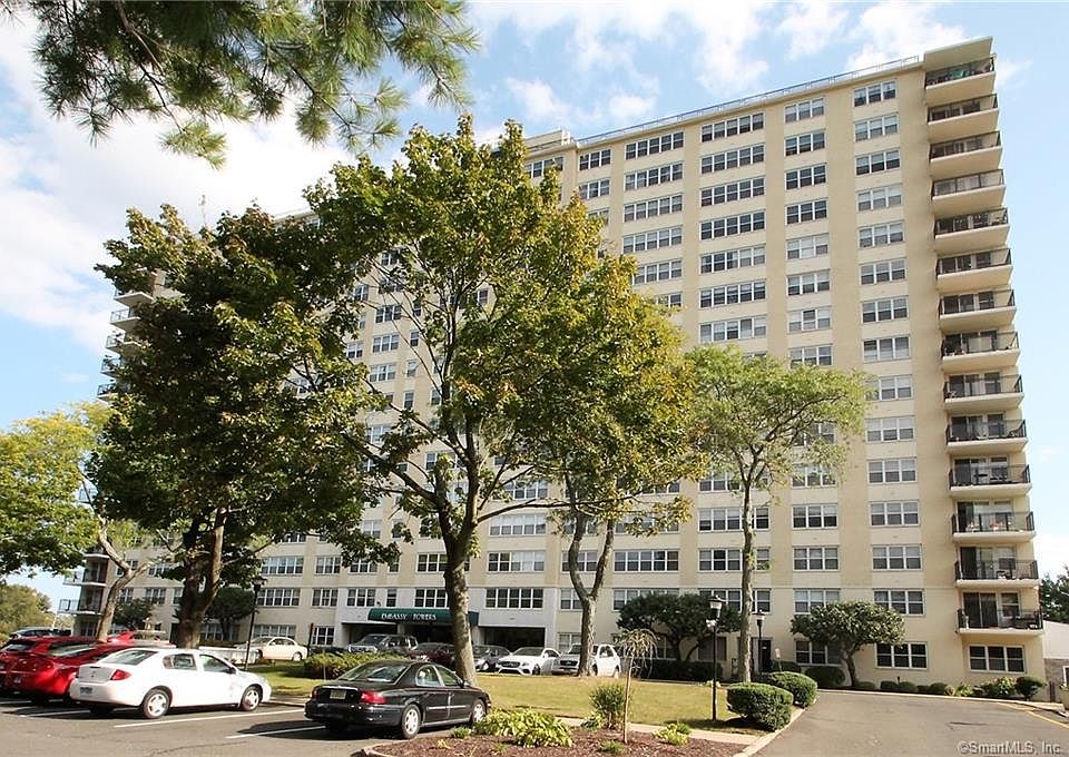 1st image of 2625 Park Ave Unit 12F