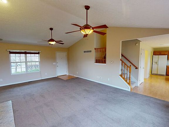 2nd image of 6405 Symmes Ln