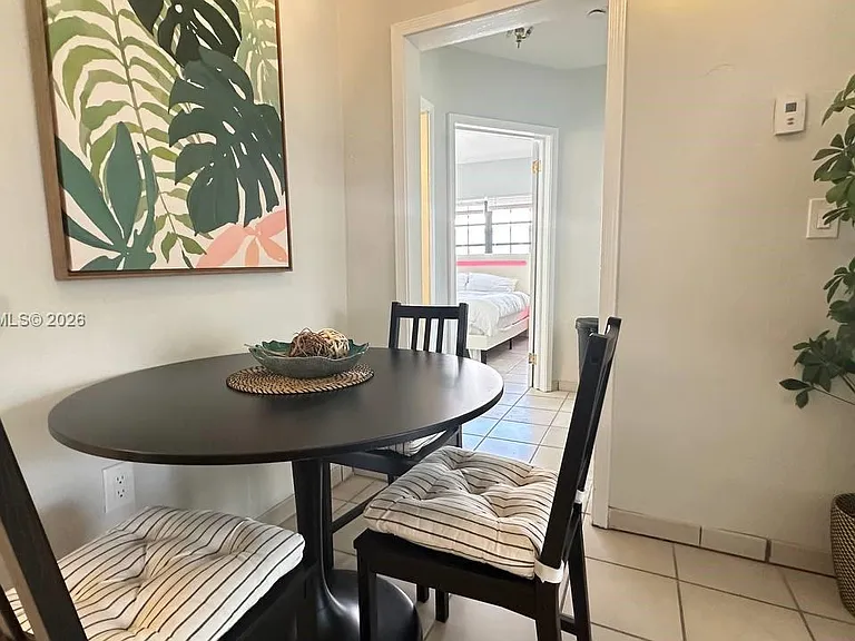 2475 SW 24th Ter — Photo 15