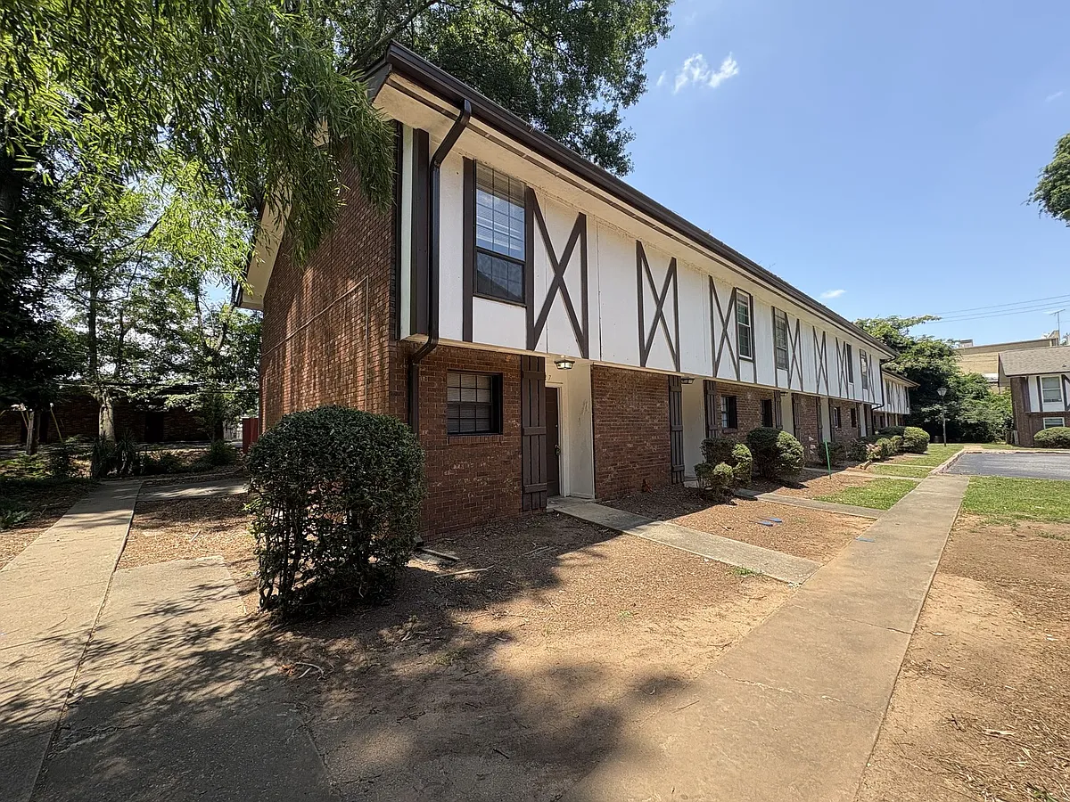 Building Photo - 1108 Tiger Blvd #127