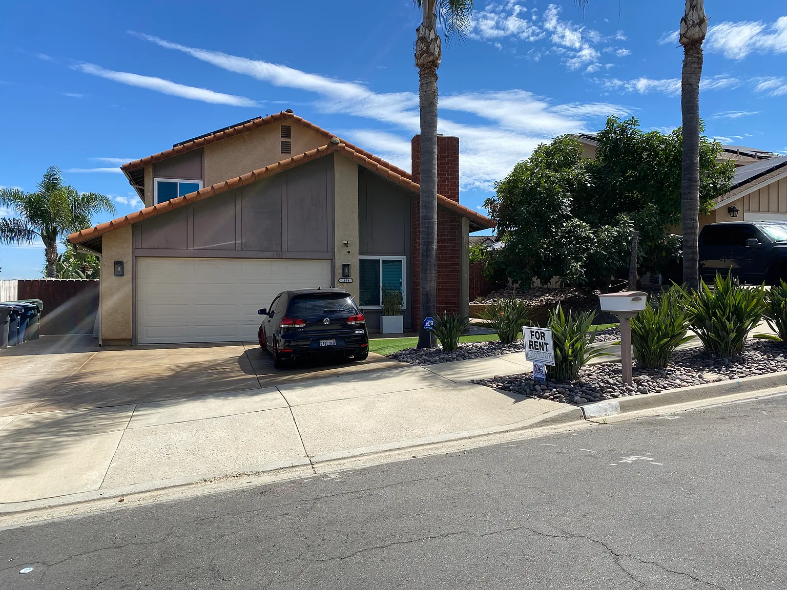 4 bed, 2.5 bath, 1606 sqft, $4,950 — Photo 1