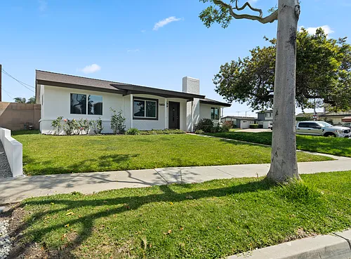 16854 Maple St Photo 1