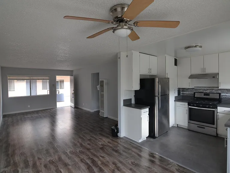3243 Portola Ave #3 — Photo 7