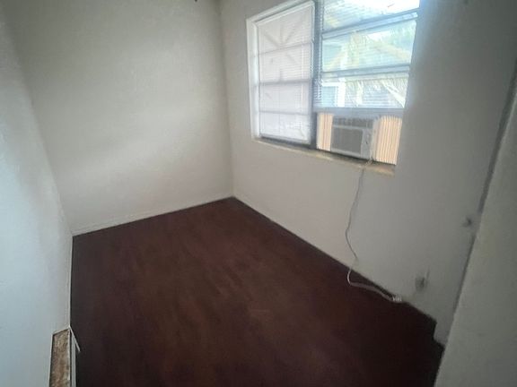 5th image of 828 N Grandview Ave APT 2