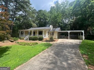 916 Curry Cir SE, Conyers, GA 30094