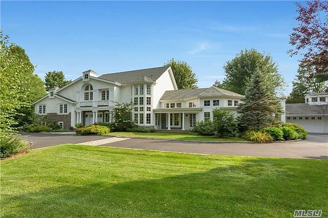 1st image of 4 Hemlock Dr