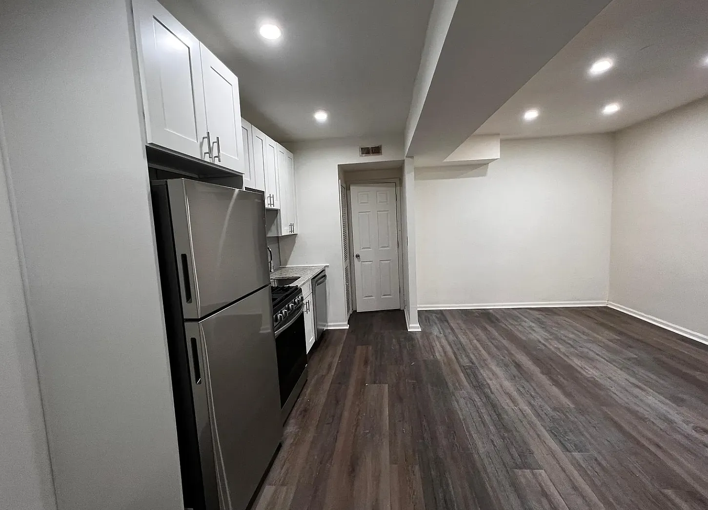 2 bed, 1100 sqft, $1,750 — Photo 2