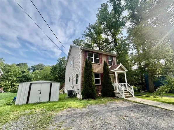 114 Frog Hollow Ln, Saylorsburg, PA 18353